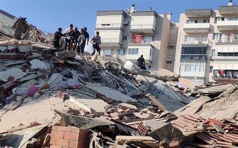 video gempa bumi turki
